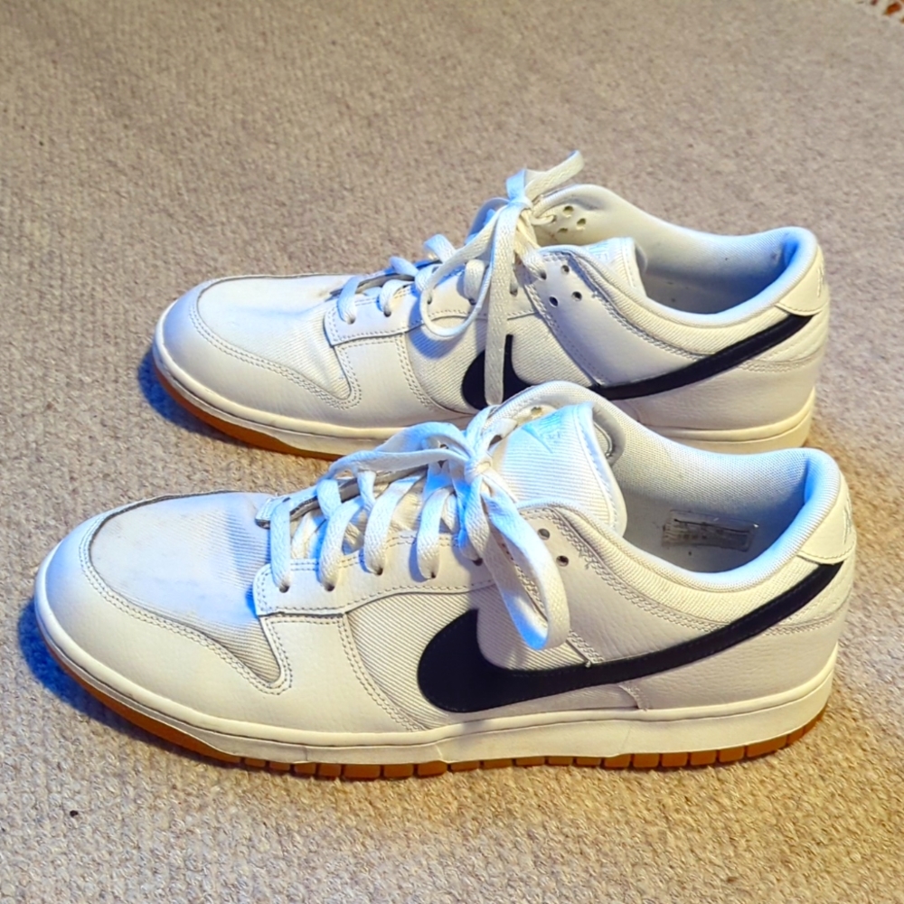 Rare limited releaseNike Dunk Low Canvas White Gum Black AA1056-100 men’s Sz 12 - Picture 1 of 8